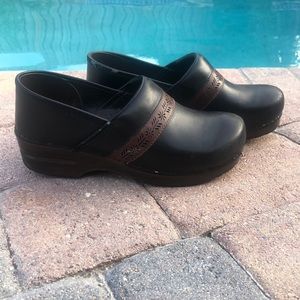 Dansko black and brown clogs size 41 size 9.5